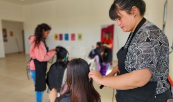 FINALIZ OTRO CICLO DE TALLER DE PEINADOS EN CASA LORENA